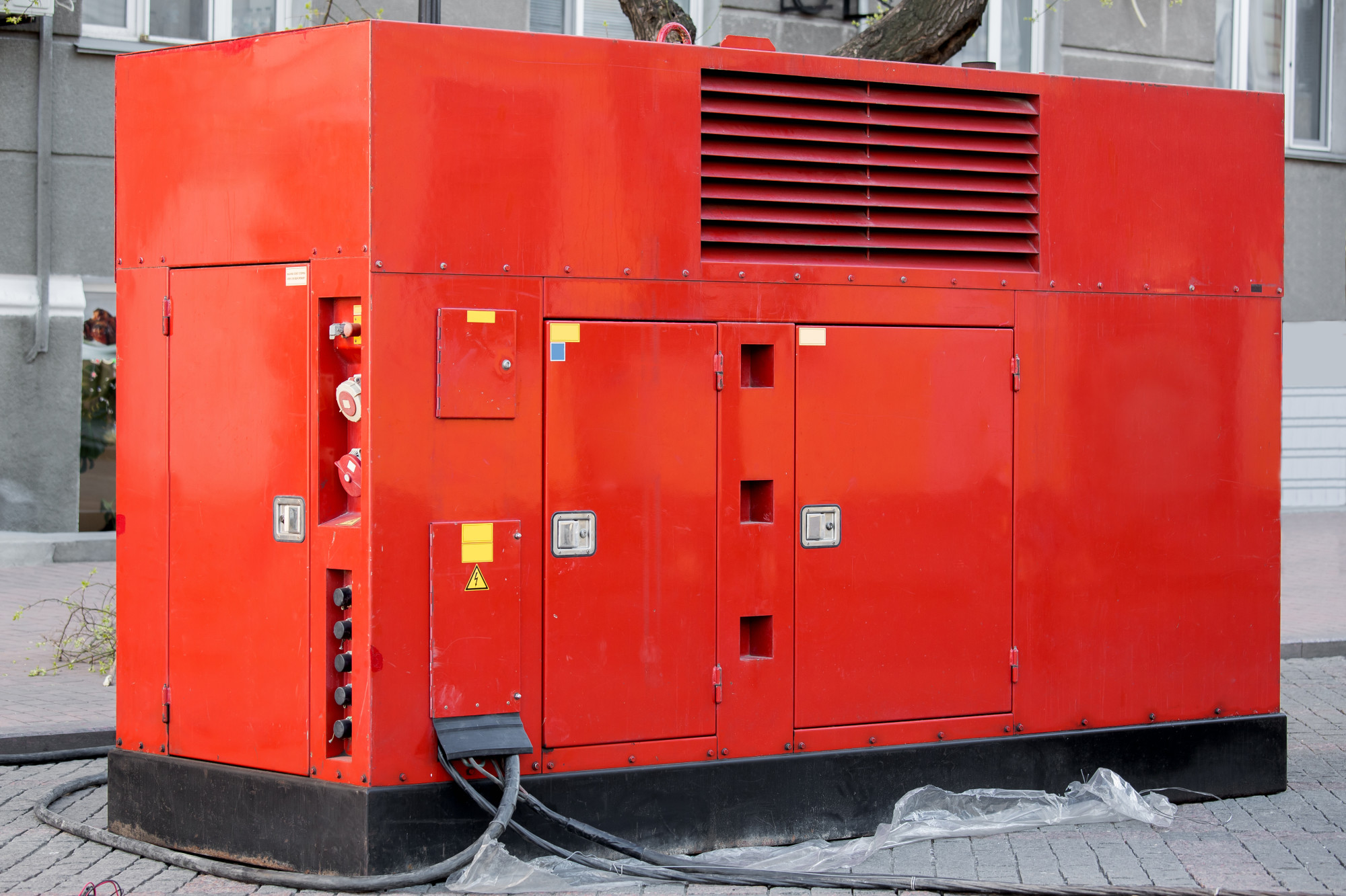 5 Critical Things to Check When Shopping for a Used Industrial Generator